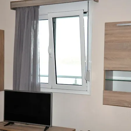 Seafront 3br & 度假居 奈德里