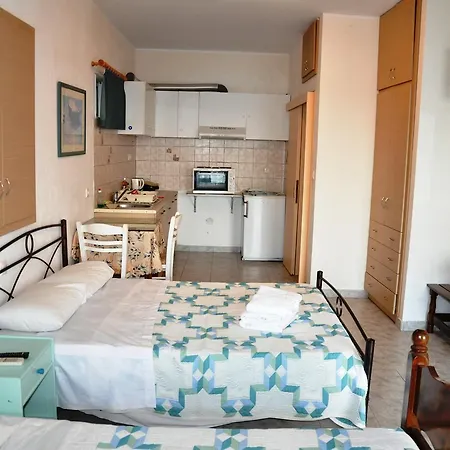 Seafront 3br & بيت للعطل نيدري