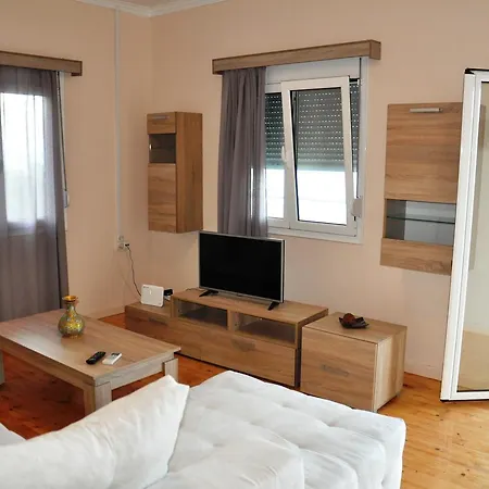 Seafront 3br & بيت للعطل نيدري